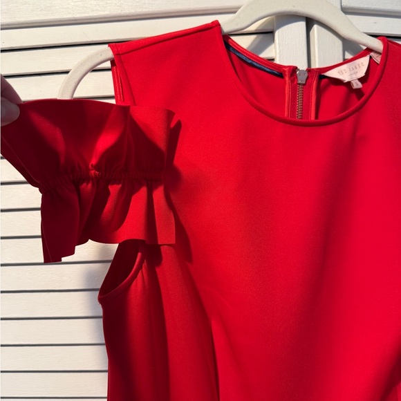 Elegant Red Ruffle Dress - Picture 3 of 9
